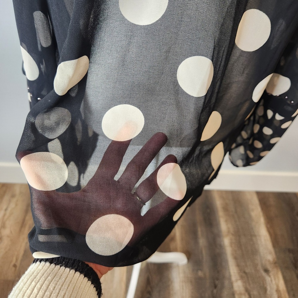 Chico's Polka Dot Womens 2 US 12 Black Cream Excellent Studded Chiffon Top - Picture 4 of 8